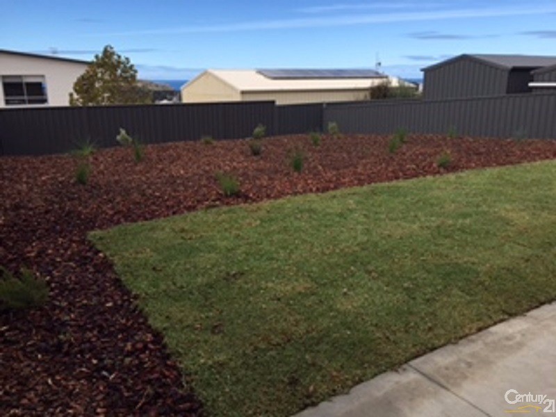 37 White Close, Encounter Bay SA 5211