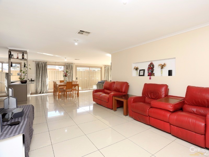3 Oaks Court, Parafield Gardens SA 5107