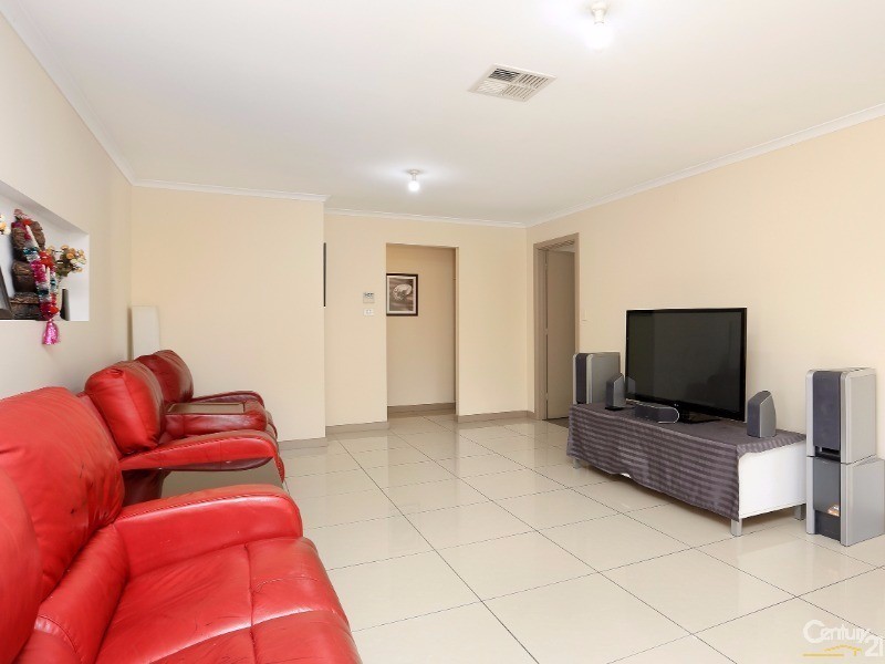 3 Oaks Court, Parafield Gardens SA 5107