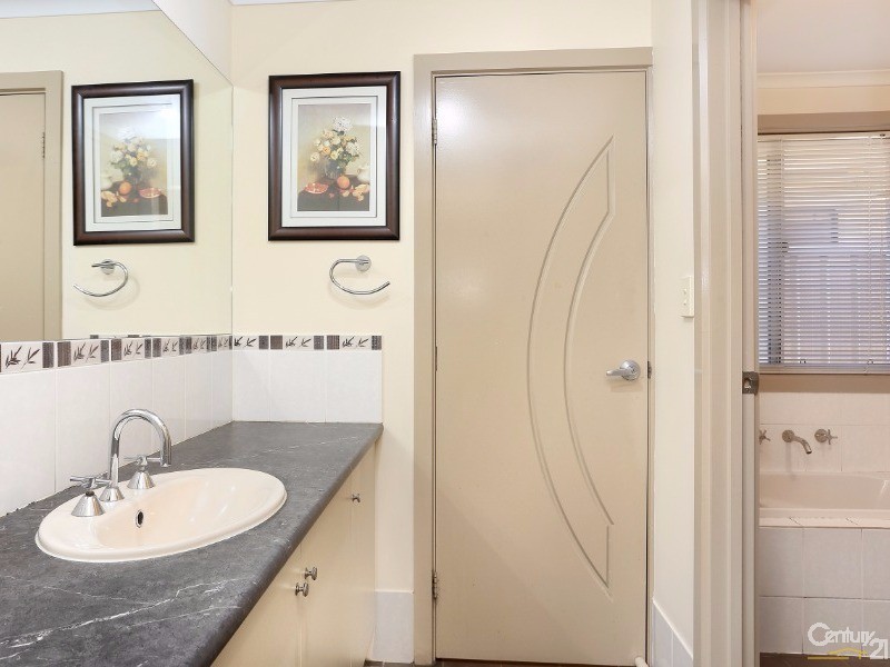 3 Oaks Court, Parafield Gardens SA 5107
