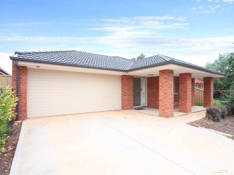 17 Davison Crescent, Smithfield Plains SA 5114