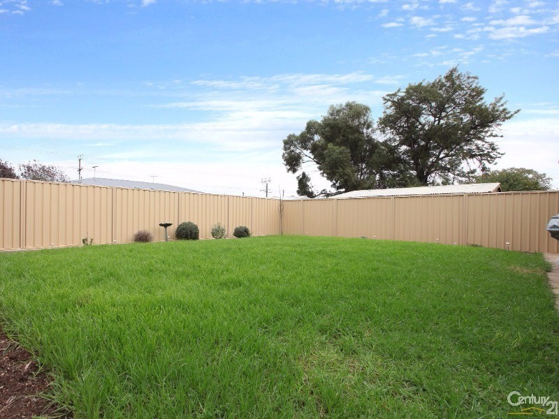 17 Davison Crescent, Smithfield Plains SA 5114