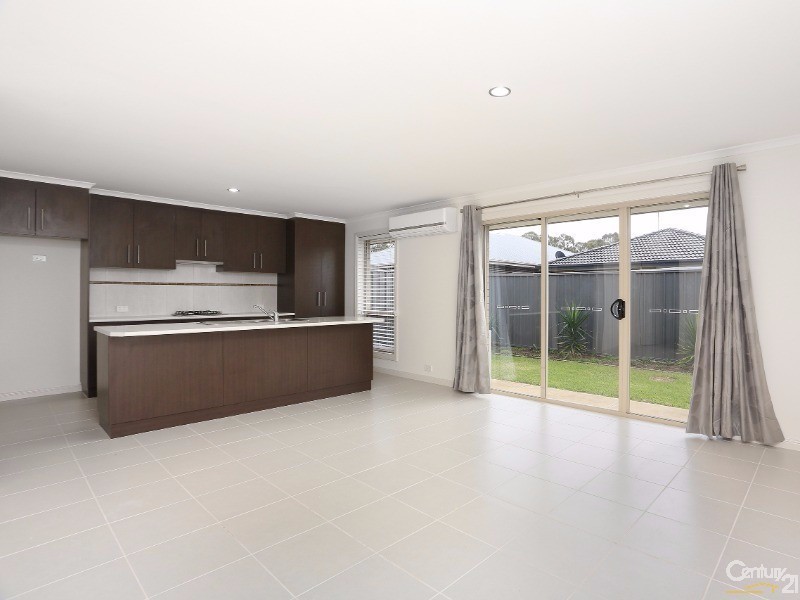 31 Chateau Avenue, Andrews Farm SA 5114