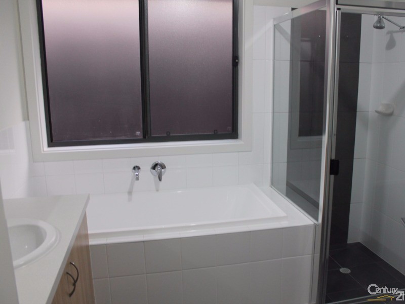 16 Rawlings Circuit, Evanston SA 5116