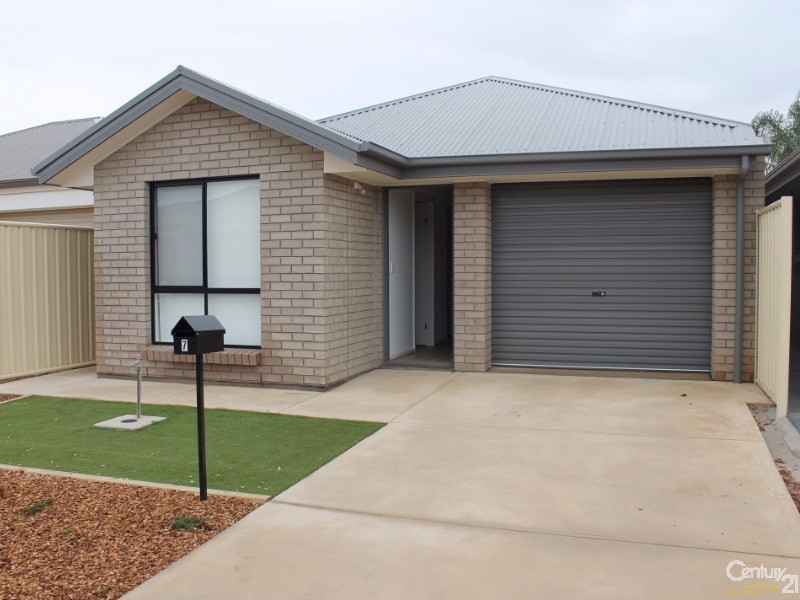7 Bivone Court, Salisbury Downs SA 5108