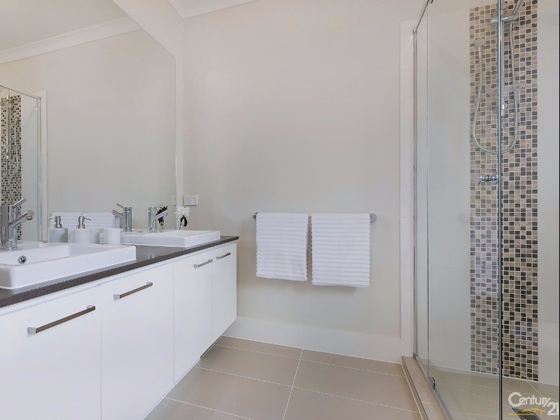 18 Fazzolari Circuit, Paralowie SA 5108