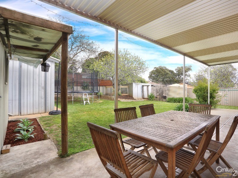 1 Alfred Road, Ridgehaven SA 5097