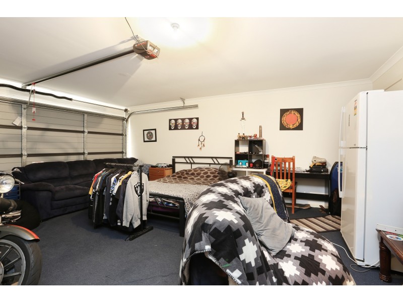 33 Small Crescent, Smithfield Plains SA 5114