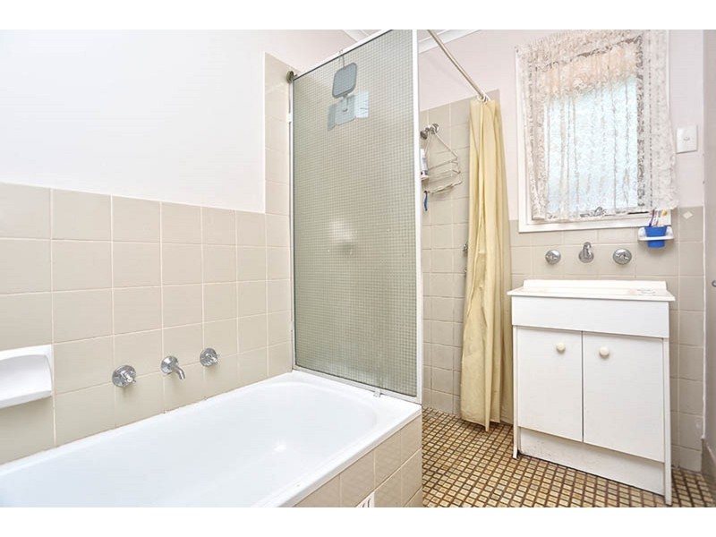 3 Amaroo Court, Smithfield SA 5114