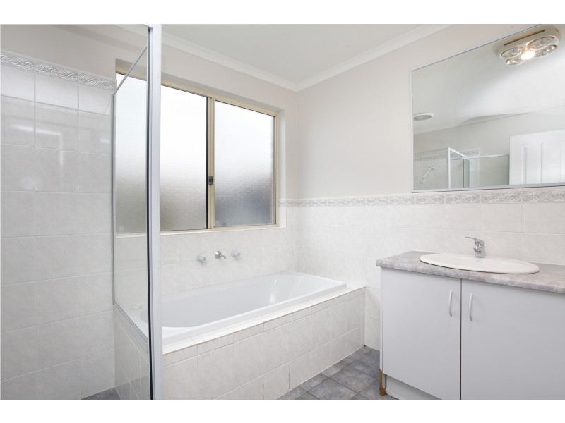 77 General Drive, Paralowie SA 5108