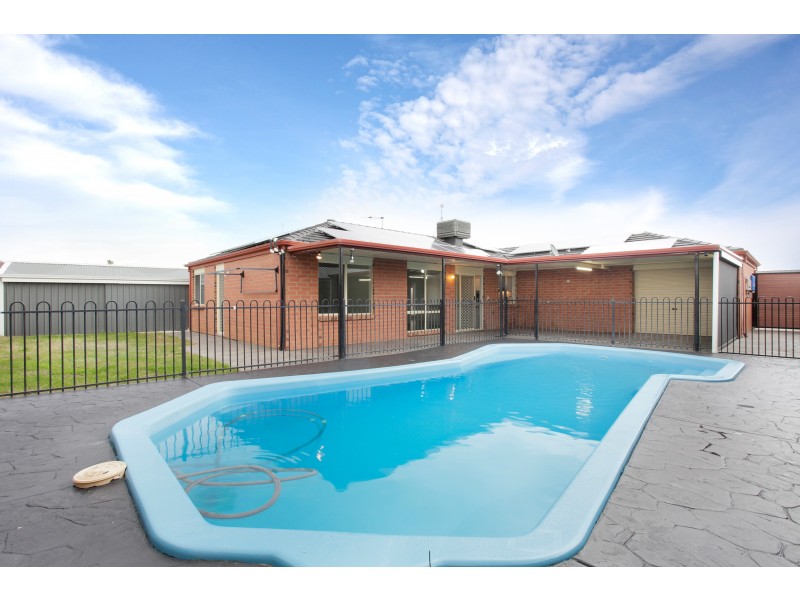 77 General Drive, Paralowie SA 5108