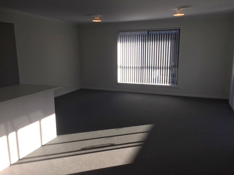 4 Rawlings Circuit, Evanston SA 5116