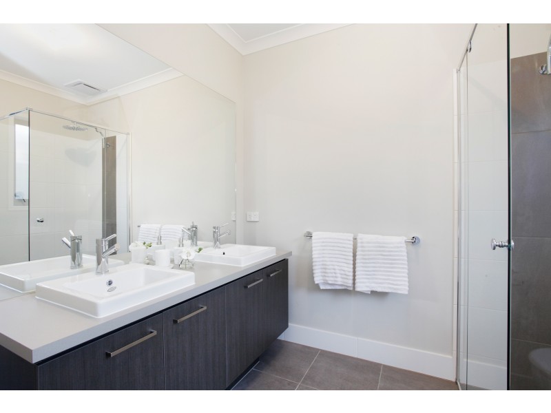 8 Fazzolari Circuit, Paralowie SA 5108