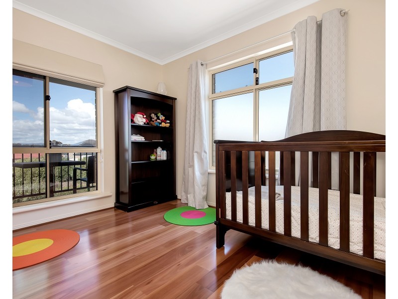 65 Waterside Drive, Burton SA 5110