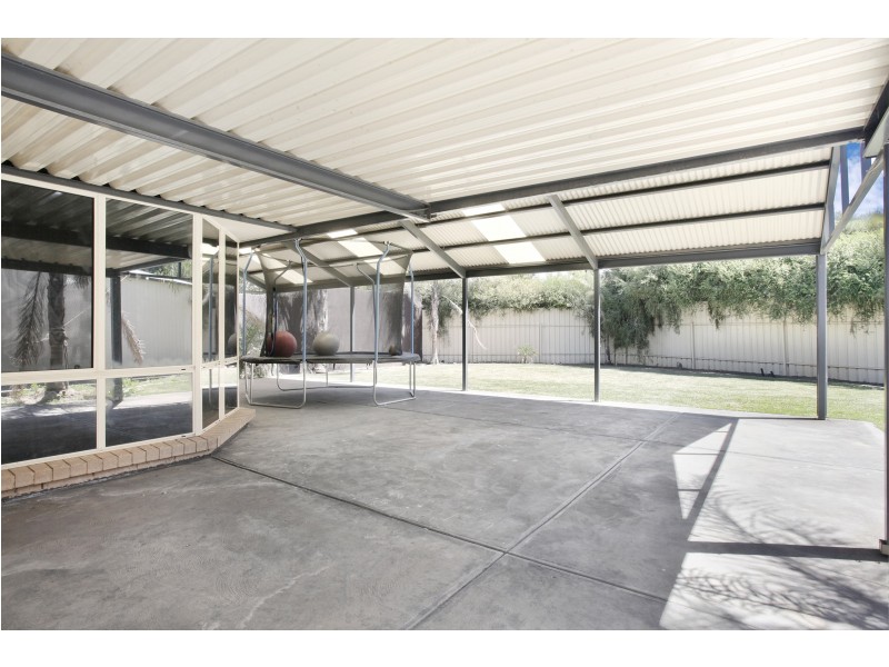 10 Mensforth Court, Paralowie SA 5108