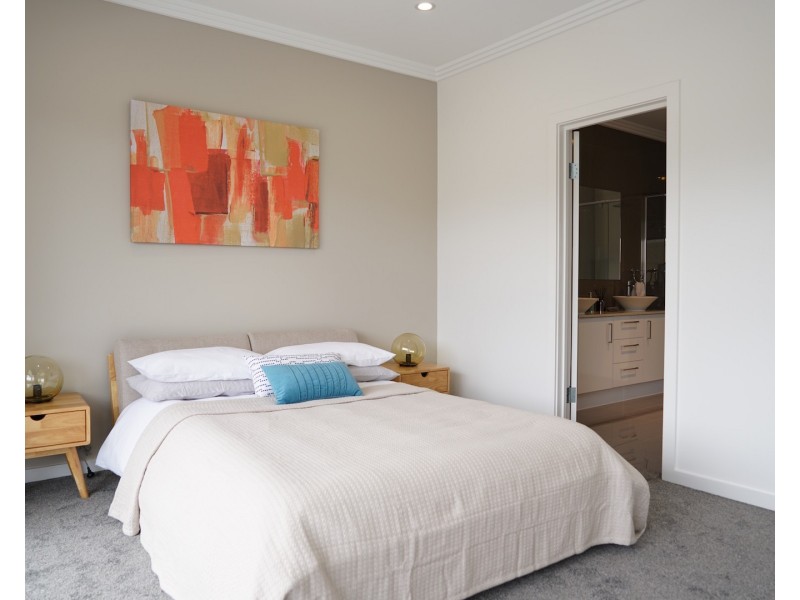 3 MacMillan Avenue, Mawson Lakes SA 5095