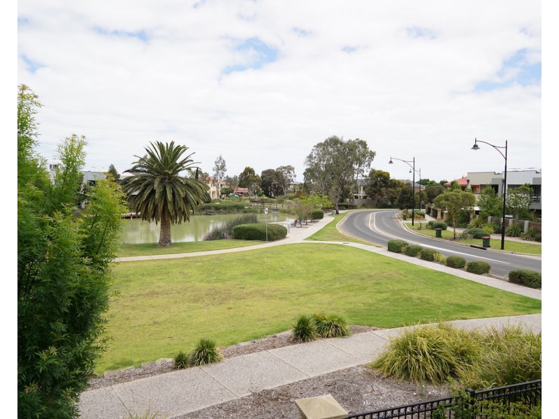 3 MacMillan Avenue, Mawson Lakes SA 5095