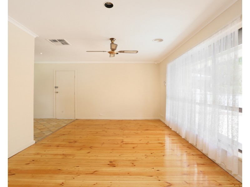 41 Woodfield Drive, Salisbury Downs SA 5108