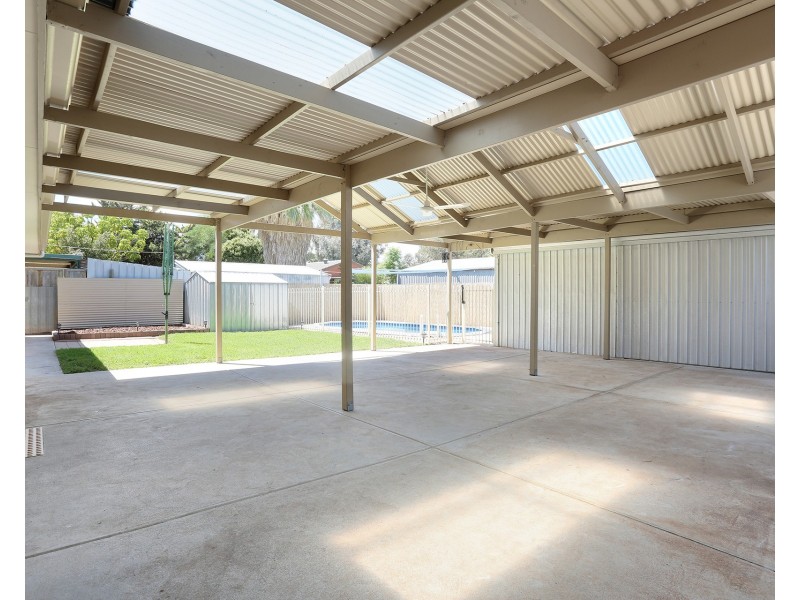 41 Woodfield Drive, Salisbury Downs SA 5108