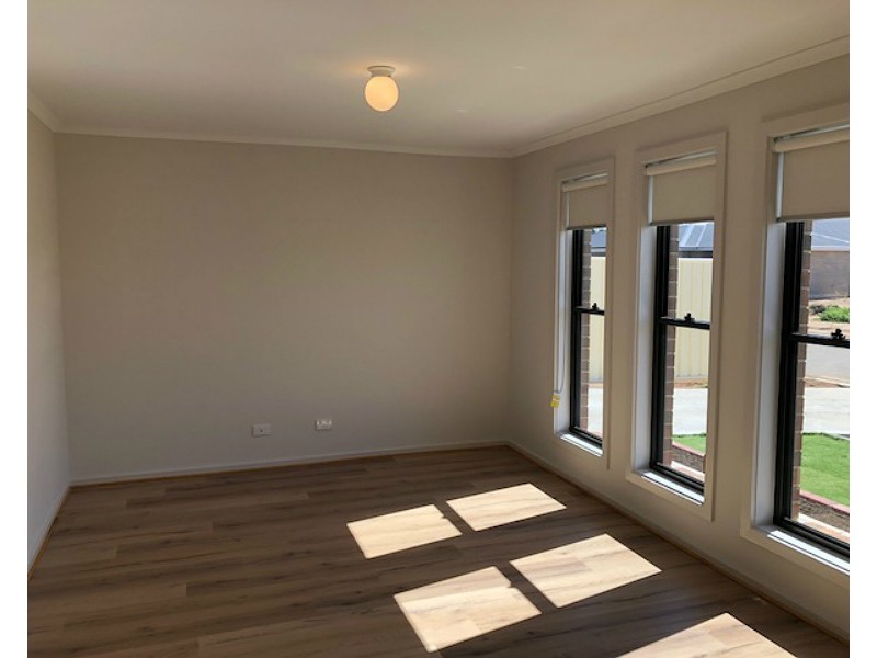 12 Helene Street, Munno Para West SA 5115