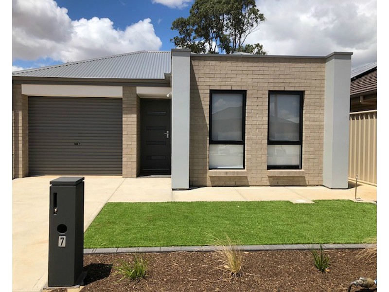 7 Carbone Drive, Munno Para West SA 5115
