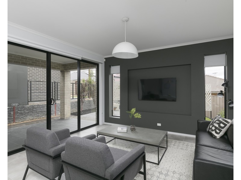 9 Lucerne Crescent, Mount Barker SA 5251