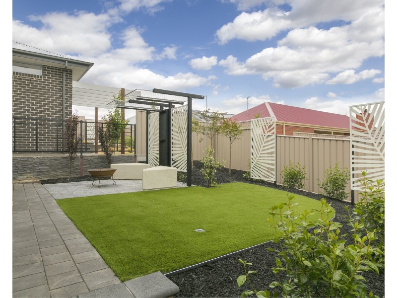 9 Lucerne Crescent, Mount Barker SA 5251