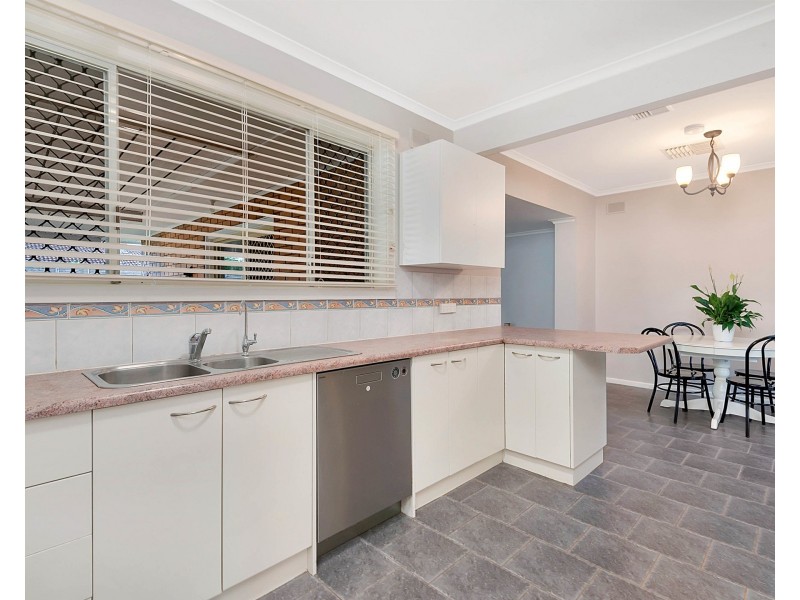 14 Jeffries Road, Salisbury East SA 5109