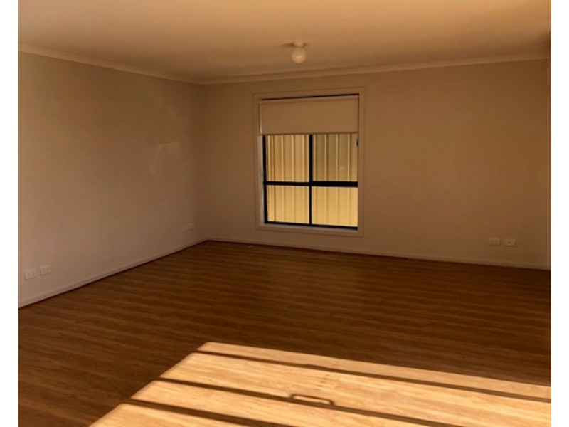 65 Cherry Avenue, Direk SA 5110