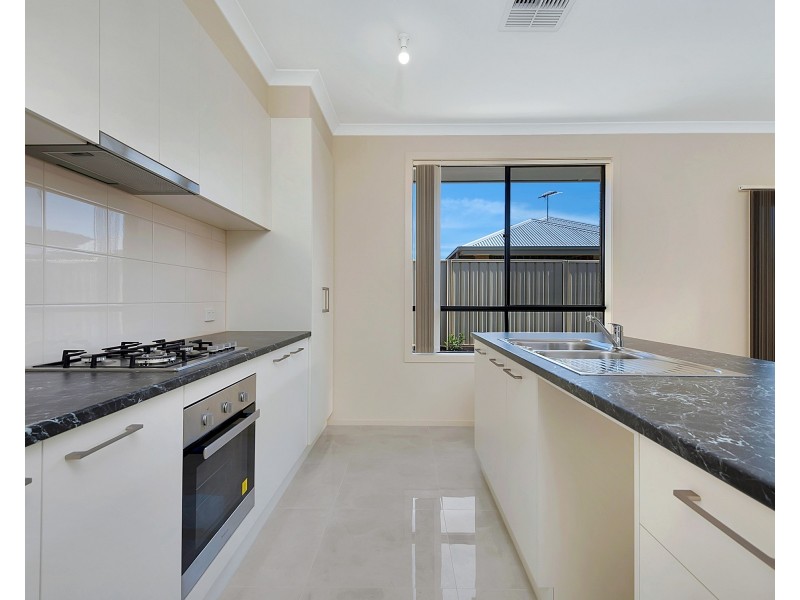 38 Cherry Avenue, Direk SA 5110