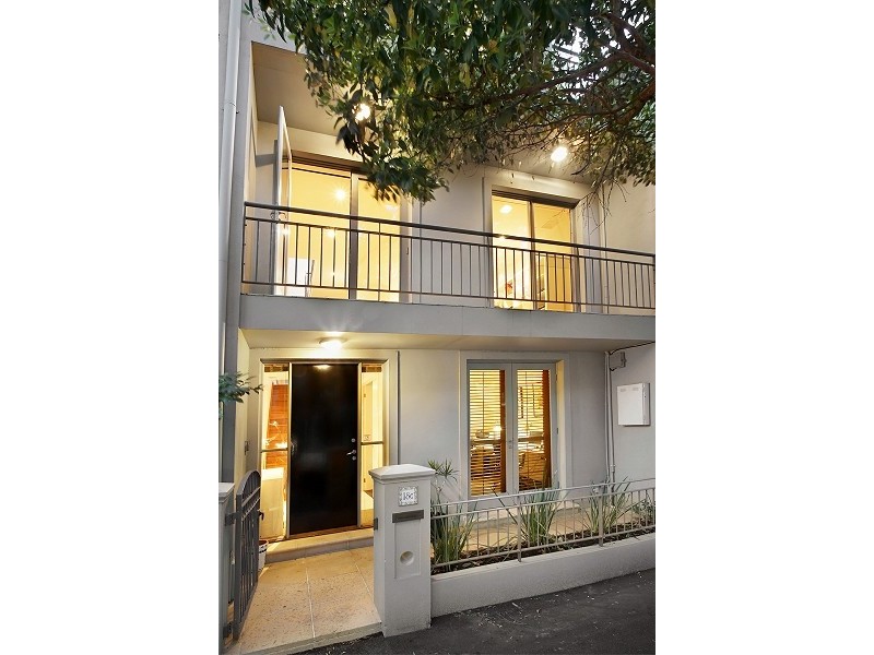 18C Loch Street, St Kilda West VIC 3182