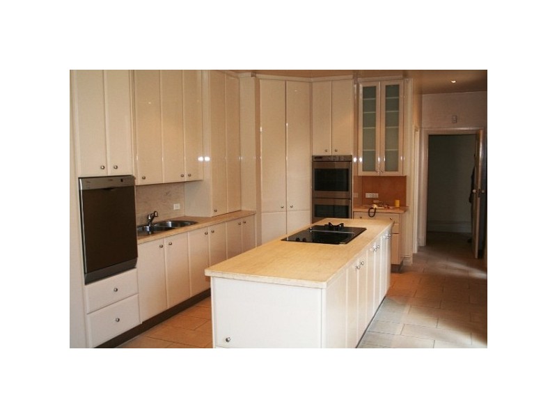 88 Toorak Road West, South Yarra VIC 3141