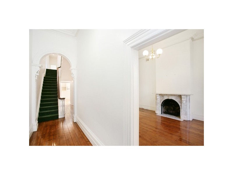 18 Mary Street, St Kilda West VIC 3182