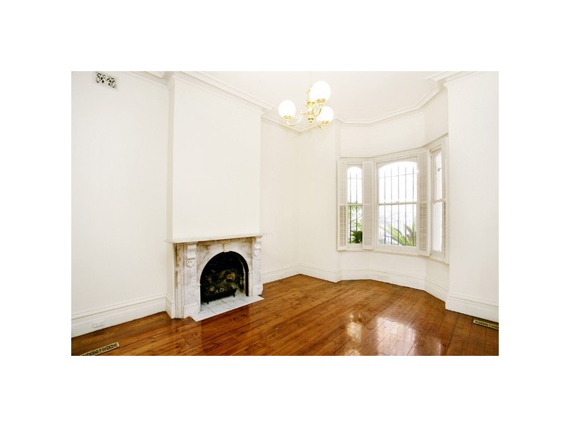 18 Mary Street, St Kilda West VIC 3182