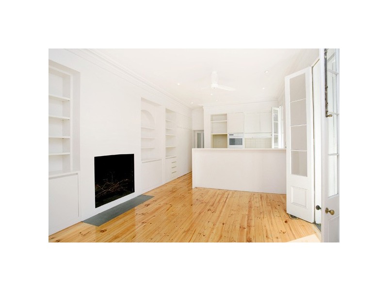 18 Mary Street, St Kilda West VIC 3182