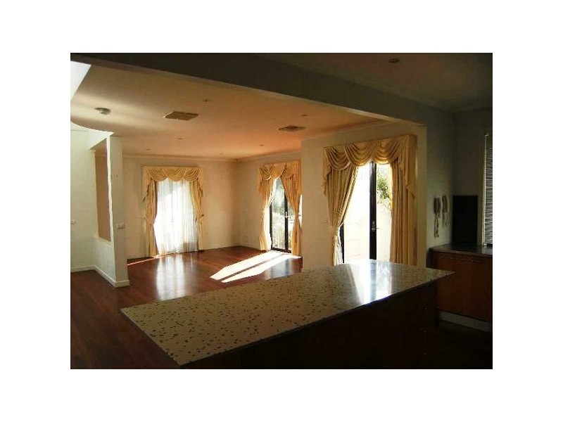 20 Beacon Vista, Port Melbourne VIC 3207