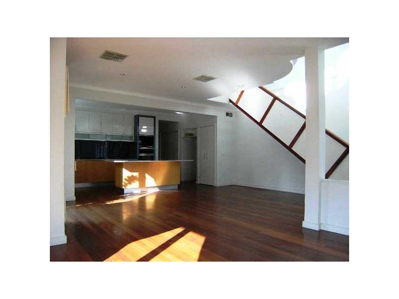 20 Beacon Vista, Port Melbourne VIC 3207