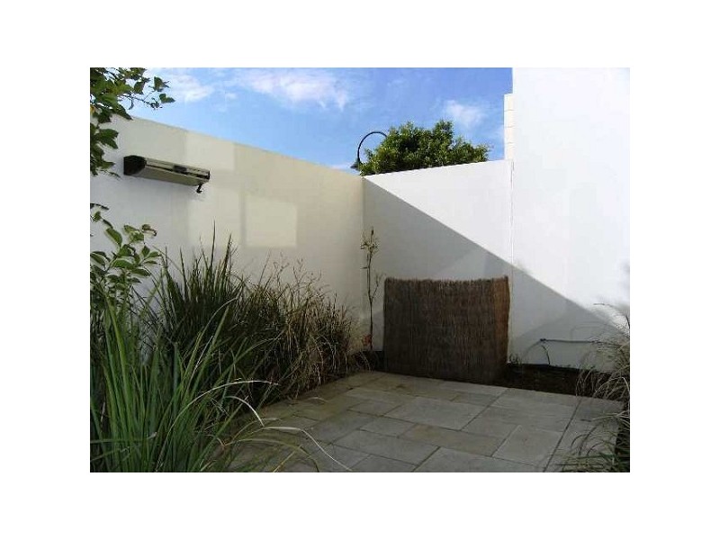 20 Beacon Vista, Port Melbourne VIC 3207