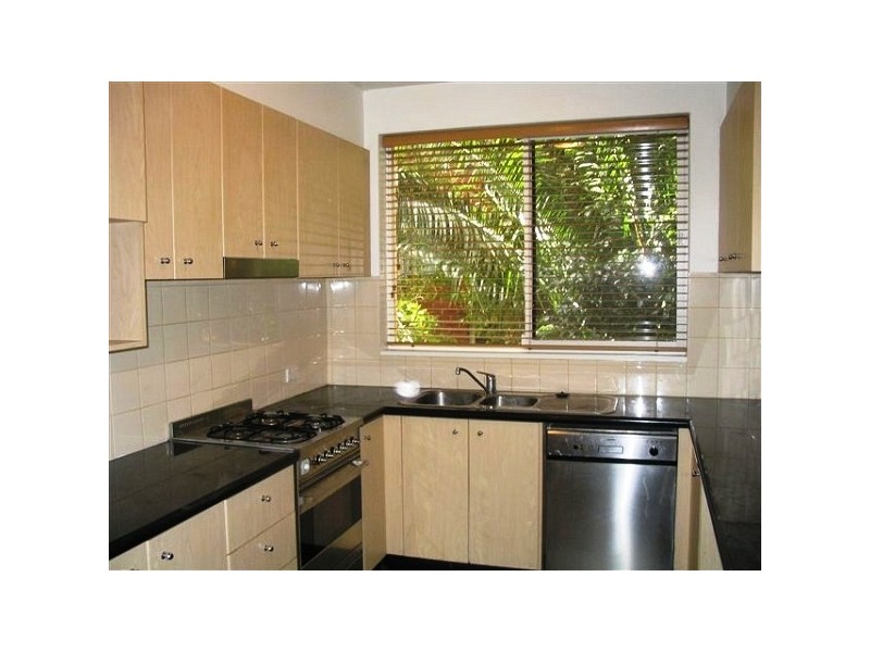 13/27 Dickens Street, Elwood VIC 3184