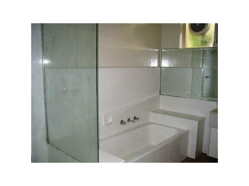 13/27 Dickens Street, Elwood VIC 3184