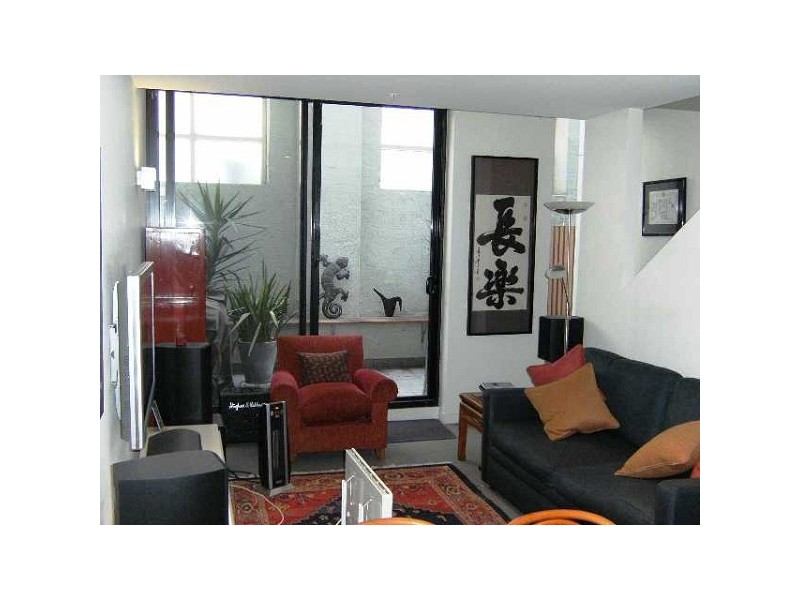 104/63 Acland Street, St Kilda VIC 3182