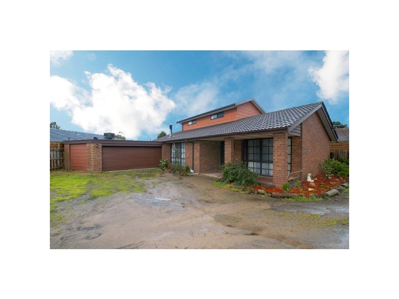 42 Sunbird Crescent, Carrum Downs VIC 3201