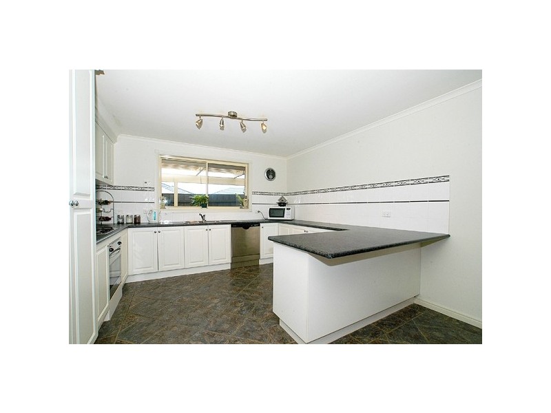 1 Brumbys Road, Carrum Downs VIC 3201