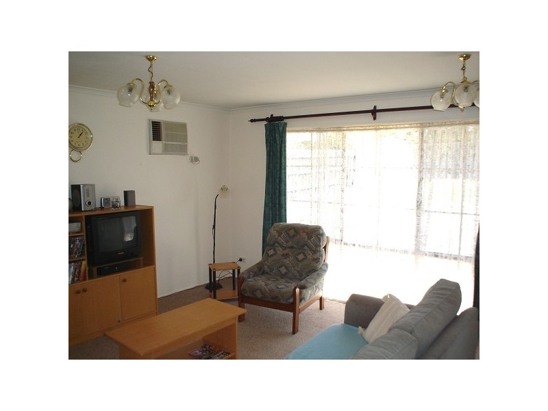 69 Darnley Drive, Skye VIC 3977