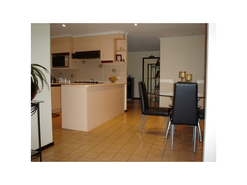 18 Currawong Drive, Carrum Downs VIC 3201