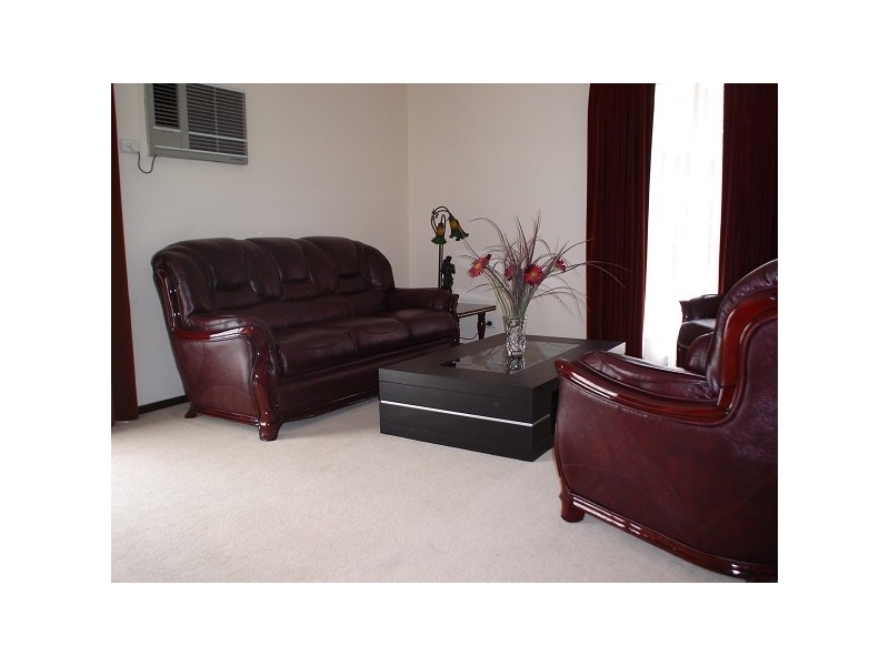 18 Currawong Drive, Carrum Downs VIC 3201