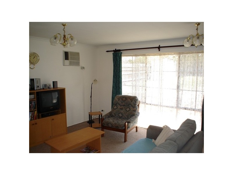 69 Darnley Drive, Skye VIC 3977