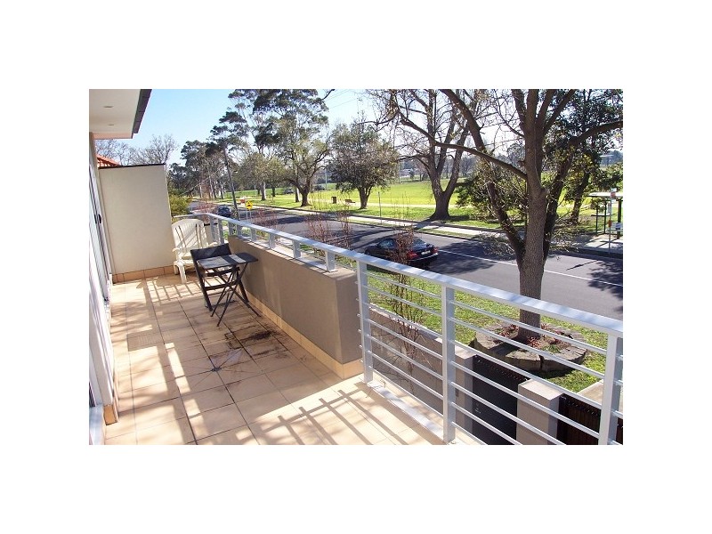 68 Dover Street, Caulfield South VIC 3162