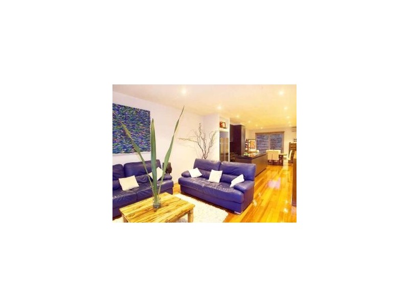 2/6 Linton Street, St Kilda East VIC 3183