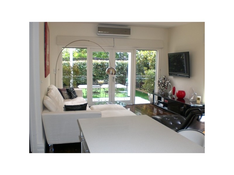 18 Willow Street, Elsternwick VIC 3185